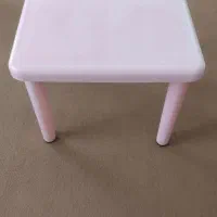 میز کودک صورتی