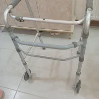 واکرچرخدار تاشو|آرایشی، بهداشتی، درمانی|محمدیه-قزوین, |دیوار