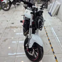 بنلی ۳۰۰ ۴۰۲|موتورسیکلت|قم, زنبیل آباد|دیوار