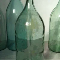 دو عدد بطری شیشه ای بزرگ مناسب برای آبغوره