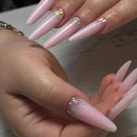 کاشت ناخن حرفه ای