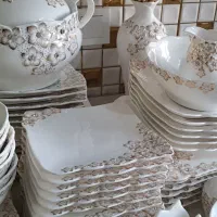 سرویس چینی گل برجسته خارجی ۱۲ نفره|ظروف سرو و پذیرایی|تهران, پرستار|دیوار