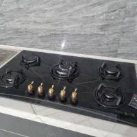 گاز صفحه‌ای پنج‌شعله شیشه‌ای|اجاق گاز و لوازم برقی پخت‌وپز|چالوس, |دیوار