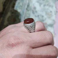 انگشتر نقره فاخر نگین عقیق یمن