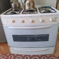 فروش یک عدد اجاق گاز طرح فر لعابدار سفید