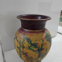گلدان سفالی قدیمی
