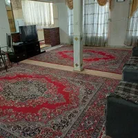 منزل ویلایی باصفا وبزرگ|اجارهٔ کوتاه‌مدت آپارتمان و سوئیت|همدان, |دیوار