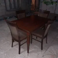 میز غذاخوری