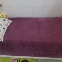 تخت و کمد لباس و ویترین