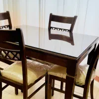 ناهار خوری چهار نفره با شیشه