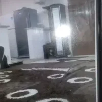 یک خانه تمیز وتازه رنگ وکابینت وکمد درست کرده