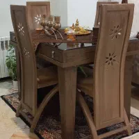 کلا راحتی خفت نفره و میز ناهار خوری چهار نفره