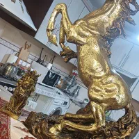 مجسمه اسب وشیرپلی استر|مجسمه، تندیس، ماکت|قم, شاه سید علی|دیوار