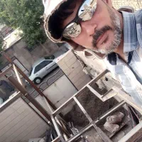 به یک نفر جوشکار اسکلت نیاز دارم