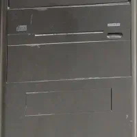 یک دستگاه کیس و مانیتور 17اینچ