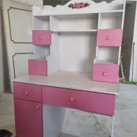 میز تحریر آپادانا