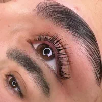 برگذاری دوره جدید لیفت و لمینت مژه و ابرو