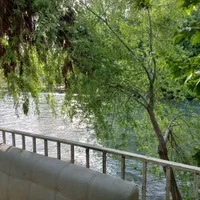 اجاره ویلا لب آب استخردارجنگلی|اجارهٔ کوتاه‌مدت ویلا و باغ|لنجان, |دیوار