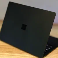 سرفیس لپ تاپ 5 قسطی برای ملکه ها آف خورد...