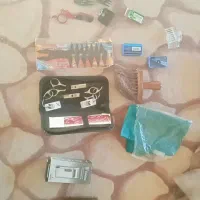 تعدادی وسایل ارایشگری|آرایشگاه و سالن‌های زیبایی|کوهمره, |دیوار