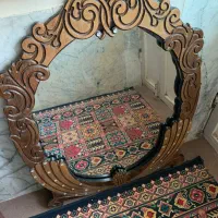 دو عدد آینه تقریبا بزرگ