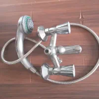 شیر حمام درسرویس بهداشتی