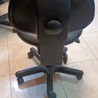 ۳ عدد صندلی اداری تمیز