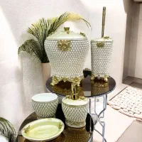 خانم همراه پاره وقت