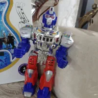 گیتار و آدم اهنی|اسباببازی بچه|تهران, حکیمیه|دیوار