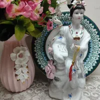 مجسمه تزیینی چینی گل برجسته دکوری ۳۲سانتی