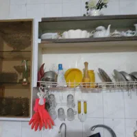 کابینت ضخیم و سالم درحدنوحدود2متر پایین 3متر بالا