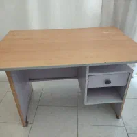 دو عدد میز اداری  مناسب مغازه