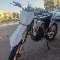 yzf250