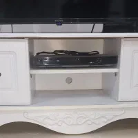 میز تلویزیون سفید