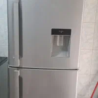 یخچال فریزر ضد برفک سالم و تمیز ۱۴