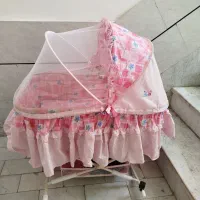 گهواره نوزاد