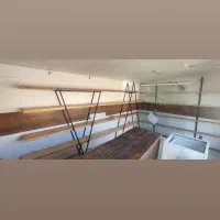 دکور کاملا نو فلزی چوبی .چوب روس|کتابخانه، شلف، قفسههای دیواری|شیراز, سینما سعدی|دیوار