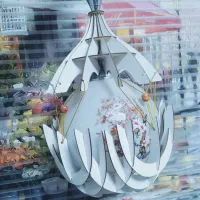 لوستر آویز با طراحی هنری