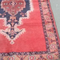 فرش‌دست‌باف‌کارکرده‌یک‌میلیون‌تومان‌خیلی‌قدیمی