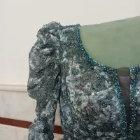 لباس مجلسی|لباس|قم, امامزاده ابراهیم|دیوار