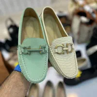 کیف و کفش تکی و عمده|کیف، کفش، کمربند|رشت, معلم|دیوار