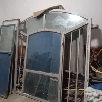 پنجره درب کم