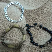 یک عدد گردنبند قشنگ نو همراه با ۳تا دستبند|بدلیجات|اسلام‌شهر, زرافشان|دیوار