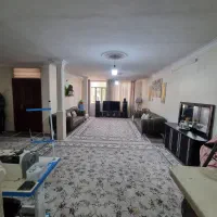 یک واحد۹۰متری و یک زیرزمین۴۰متری اجاره داده میشود