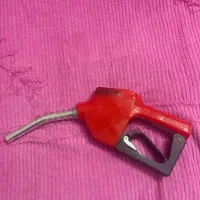 نازل پمپ بنزین