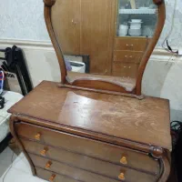 میز آرایشی و آینه