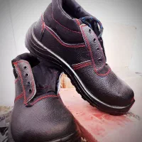 کفش ایمنی حرفهای دوام و راحتی در یک محصول|کیف، کفش، کمربند|نیشابور, شهرک جانبازان|دیوار