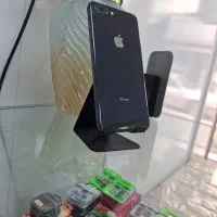 آیفون۸پلاس۶۴گیگ