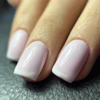 اموزش کاشت ناخن