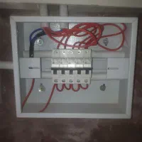 برقکار نیمه ماهر